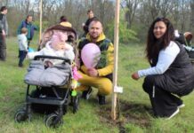 Традицията продължава на Цветница в Алеята на новия живот