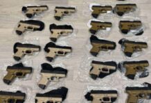Гранични полицаи задържаха двама грузинци с 20 бойни пистолета